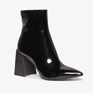 Steve Madden Envied Bootie